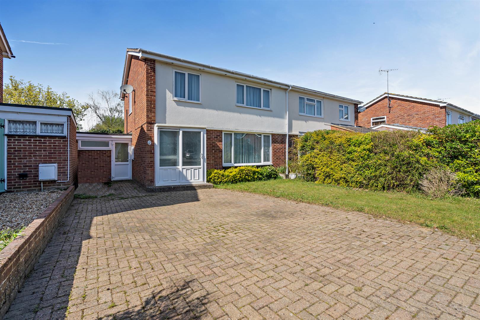 Cobbetts Walk, Bisley, Woking